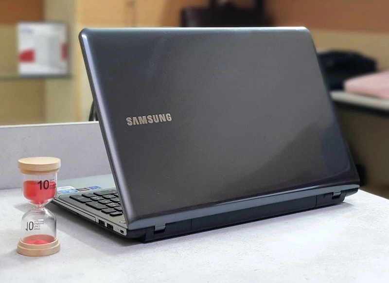 لپ تاپ Samsung NP350V5X استوک